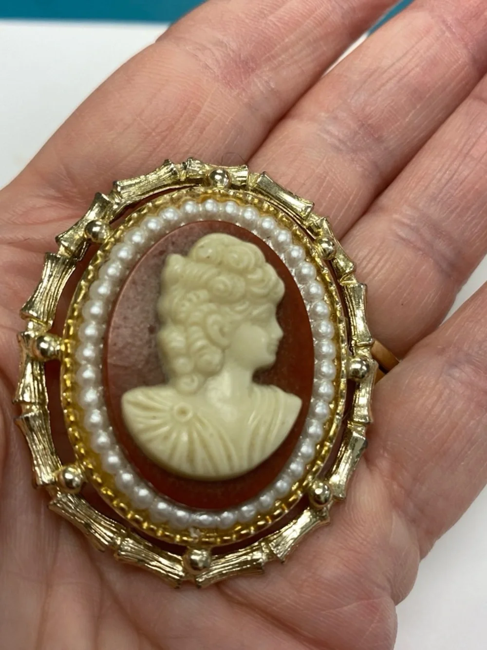 Vintage Style Gold Cameo Brooch with Pearl Accent - Cream and Coral